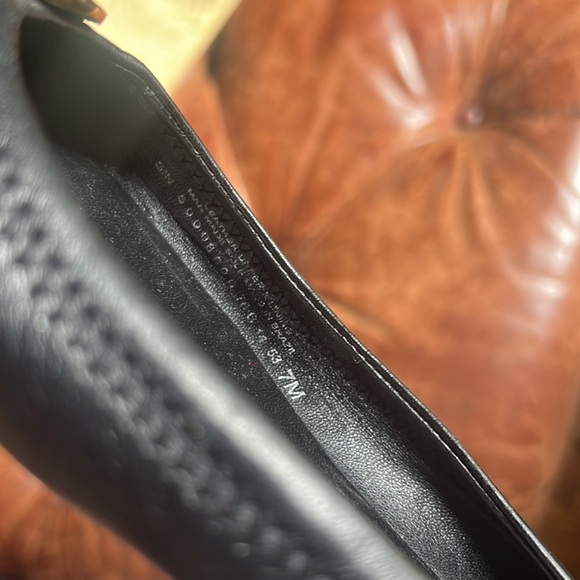 Tory Burch Black Gold Medallion Ballet Flats Size 7 - Picture 4 of 6